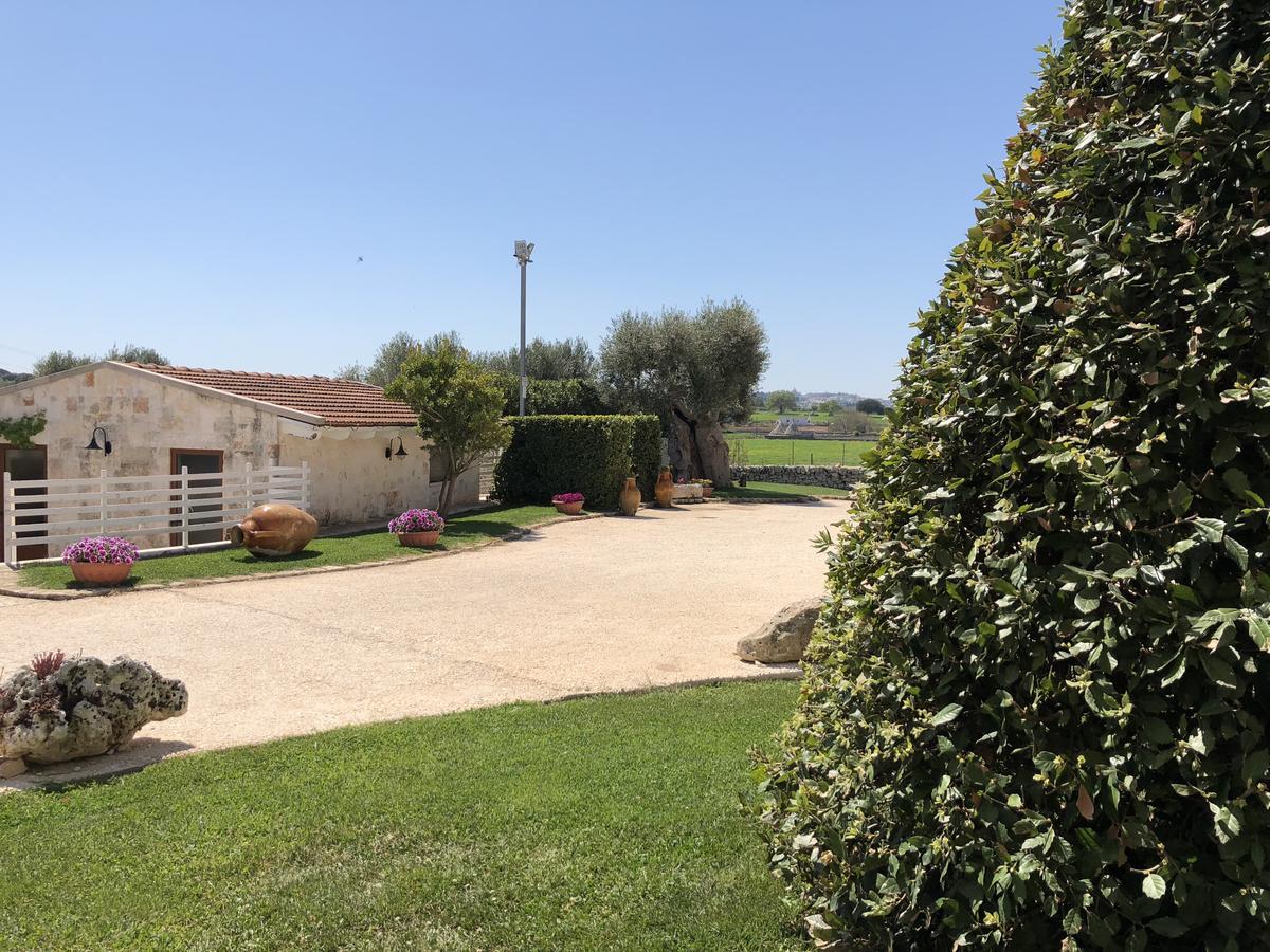 Masseria Madonna Dell'Arco Agriturismo Villa Martina Franca Exterior photo